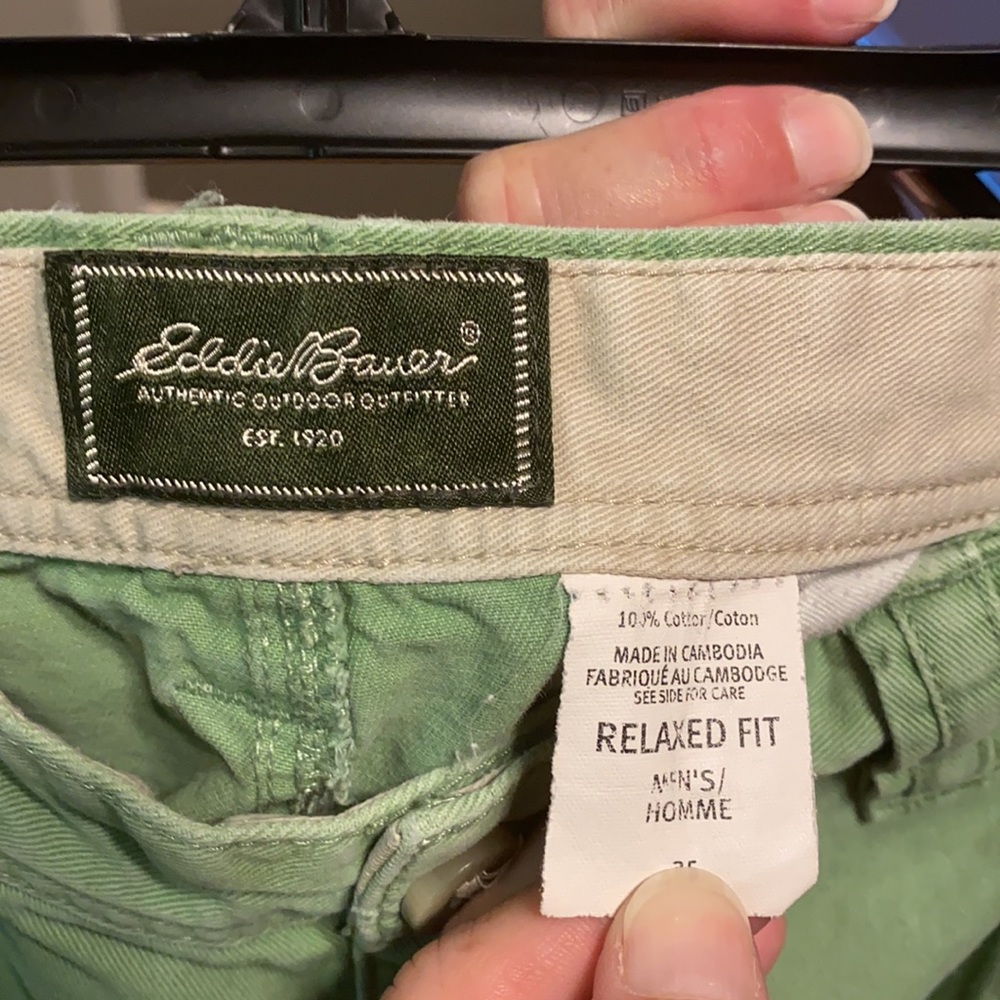 Eddie Bauer Men’s 35 seafoam green shorts - Picture 2 of 4